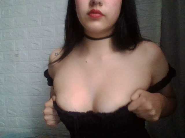 Live sex webcam photo for ximyiuu #277874311