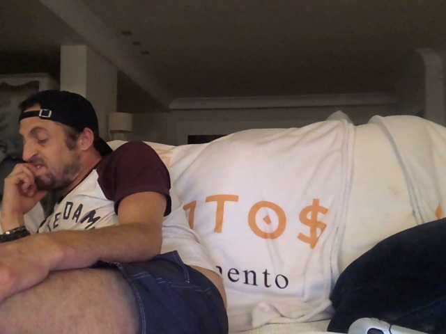 Live sex webcam photo for xito22 #277981748