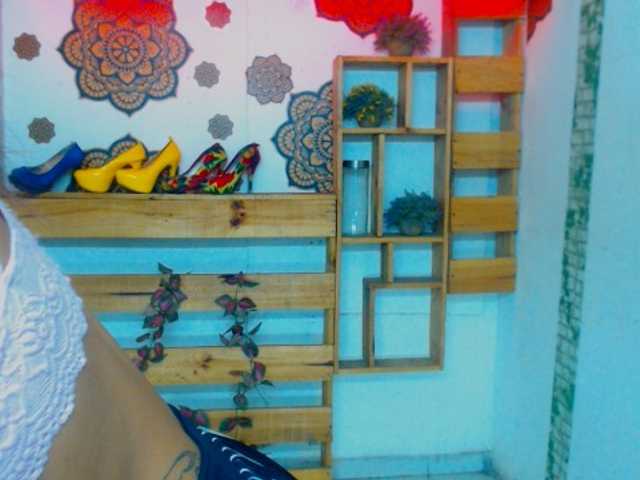 Live sex webcam photo for xiur-lenia #276048282