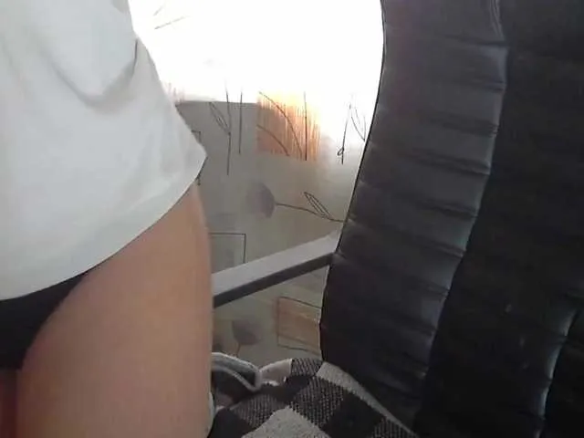 Live sex webcam photo for xlorax777 #272354418