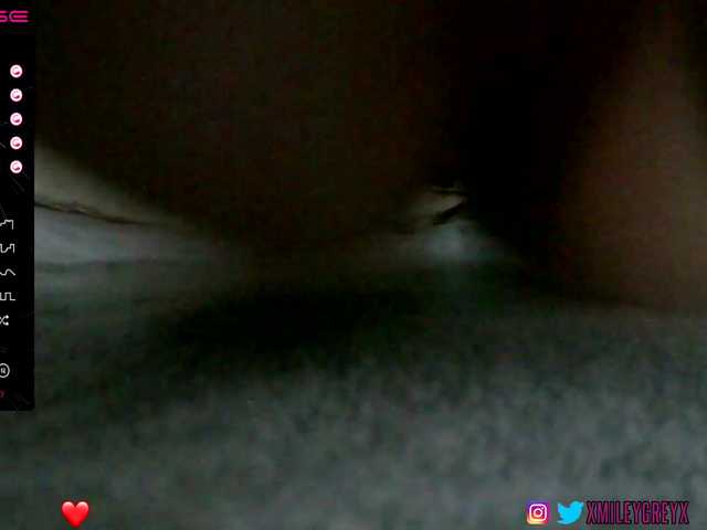 Live sex webcam photo for xmileygreyx #273647340