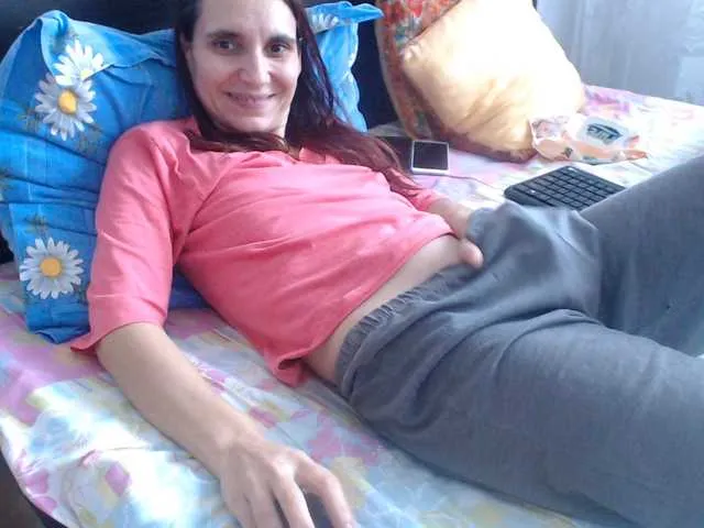 Live sex webcam photo for xostefanny #276879261