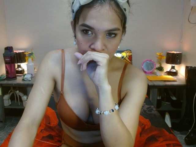 Live sex webcam photo for xqueena1cax #276362587