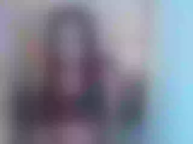 Live sex webcam photo for xqueenyunis #277114048