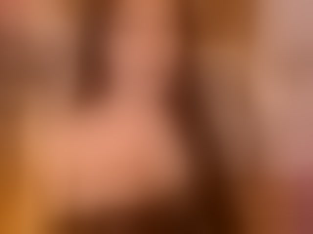 Live sex webcam photo for xqueenyunis #294067662