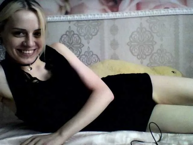 Live sex webcam photo for xsmallVivienn #272733659
