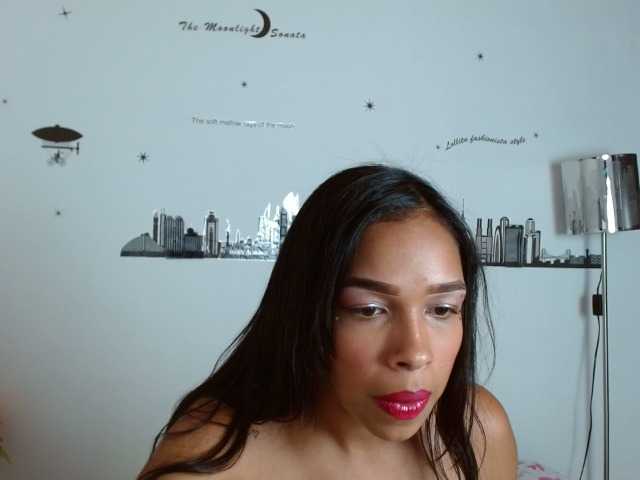 Live sex webcam photo for xtaliahott #272904612