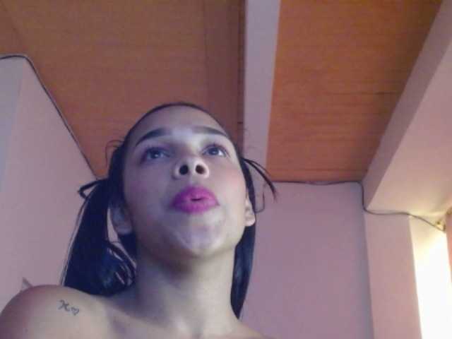 Live sex webcam photo for xtaliahott #273330549