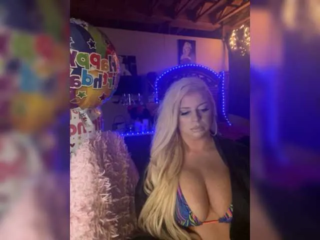 Live sex webcam photo for xtinastar #276430331