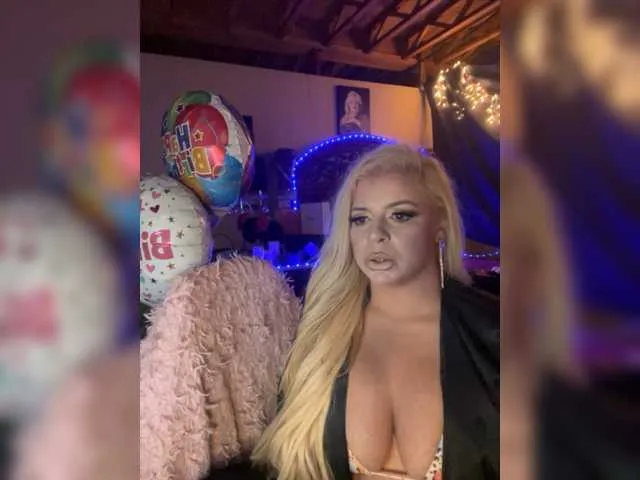 Live sex webcam photo for xtinastar #276445505