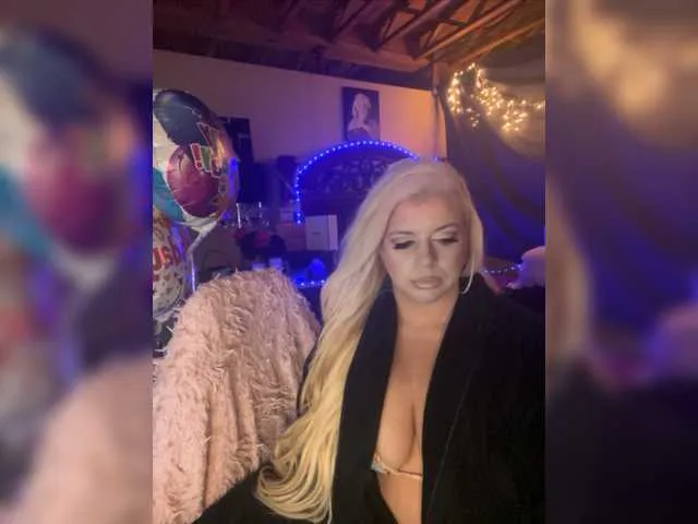 Live sex webcam photo for xtinastar #276448332