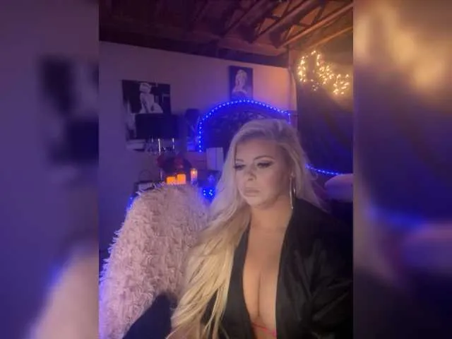 Live sex webcam photo for xtinastar #276643209