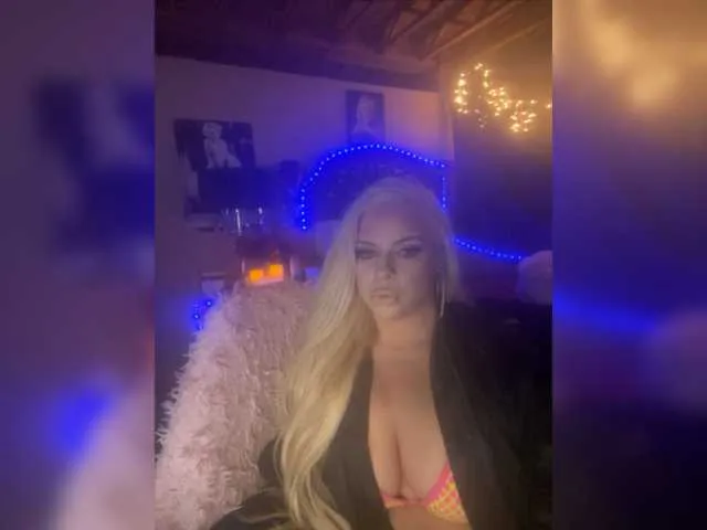 Live sex webcam photo for xtinastar #276666739