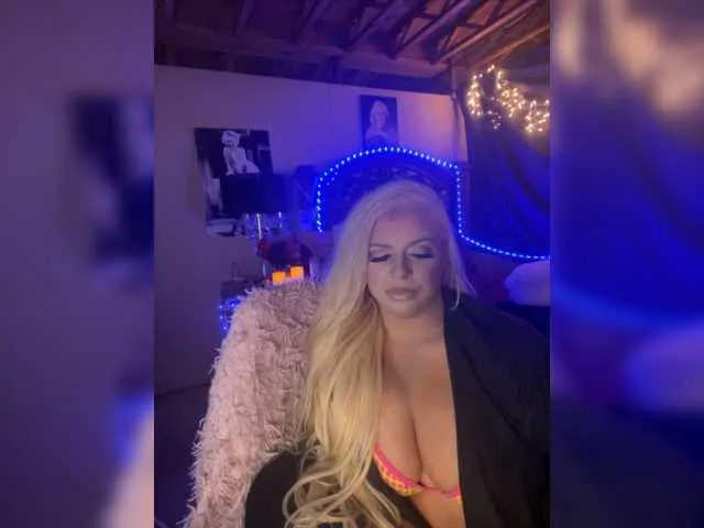 Live sex webcam photo for xtinastar #276727118