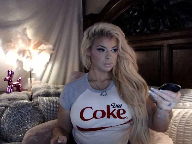 Live sex webcam photo for xtinastar #291113737