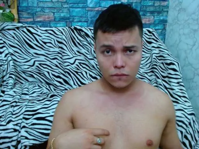 Live sex webcam photo for xtremeboyshow #277920874