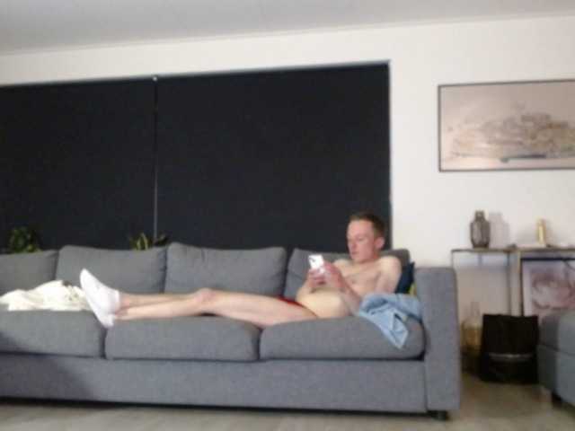 Live sex webcam photo for xx19hornyxx #277808624