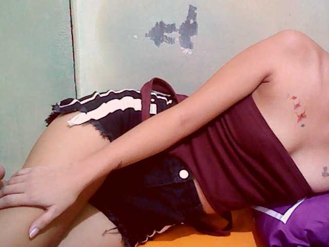 Live sex webcam photo for xxBlackcherry #275457363