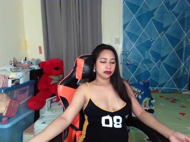 Live sex webcam photo for xxTrexie18 #291283486