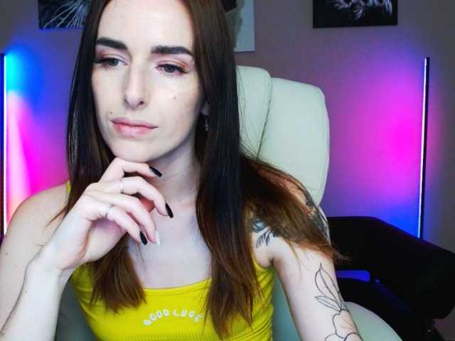 Live sex webcam photo for xxadrihanna #275546210