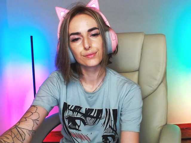 Live sex webcam photo for xxadrihanna #275736165