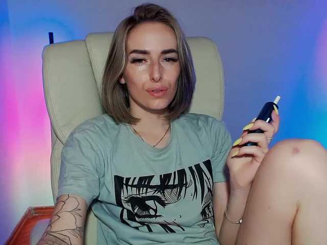 Live sex webcam photo for xxadrihanna #275744786