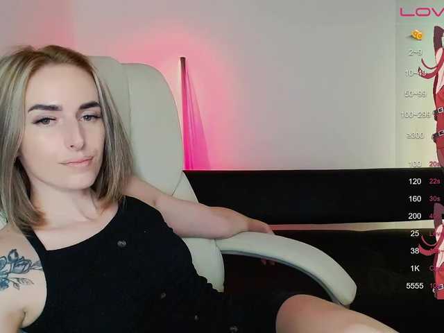 Live sex webcam photo for xxadrihanna #276052600