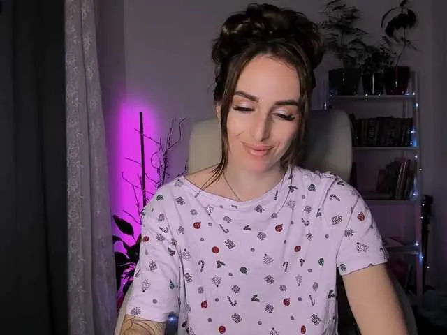 Live sex webcam photo for xxadrihanna #277224488