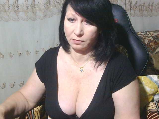 Live sex webcam photo for xxdaryaxx #277185591