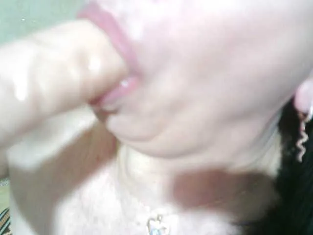 Live sex webcam photo for xxdaryaxx #277907118