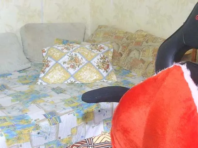 Live sex webcam photo for xxdaryaxx #289016284