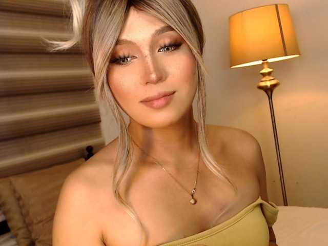 Live sex webcam photo for xxdropdeadgorgeousxx #276560320