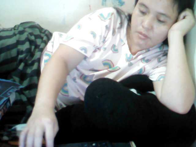 Live sex webcam photo for xxhOneyBabe1 #271952127