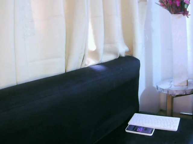 Live sex webcam photo for xxjeezlicious #273750041