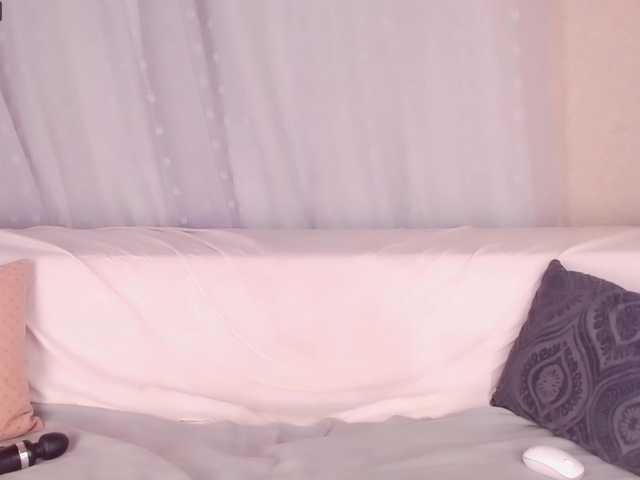 Live sex webcam photo for xxjulyahottxx #274437440