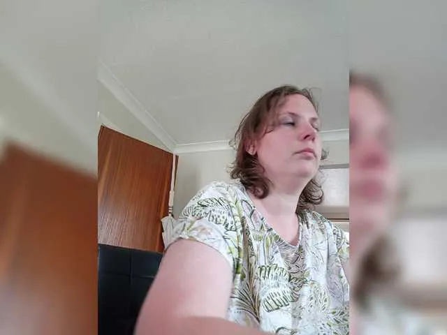 Live sex webcam photo for xxsexylindyxx #275597271