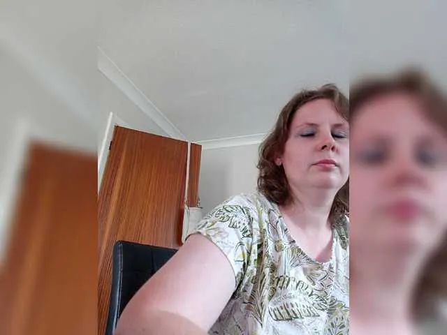 Live sex webcam photo for xxsexylindyxx #275639594