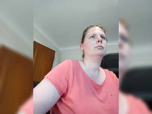 Live sex webcam photo for xxsexylindyxx #276162794