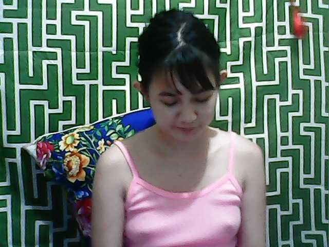 Live sex webcam photo for xxslimhotlady #277107769