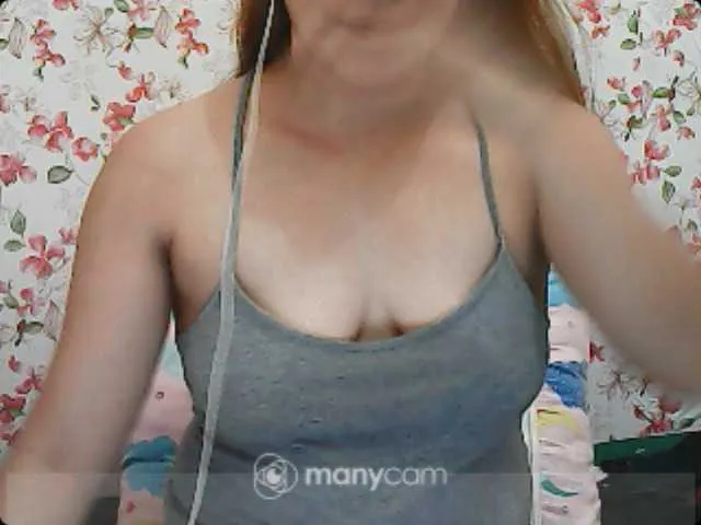 Live sex webcam photo for xxsweetStacy #273119082