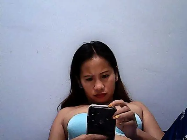 Live sex webcam photo for xxxAlexxaquen #275794174