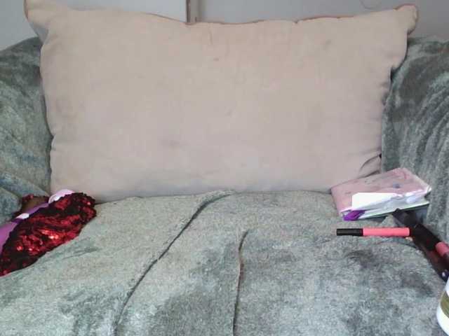 Live sex webcam photo for xxxangel43 #274197653