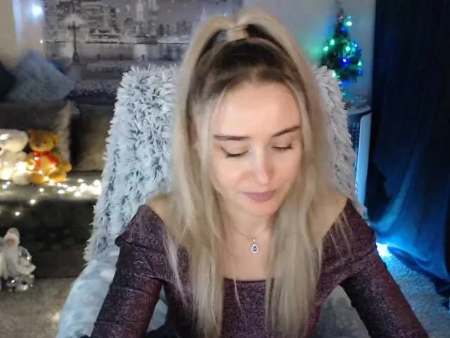 Live sex webcam photo for xyliganka777 #271796402