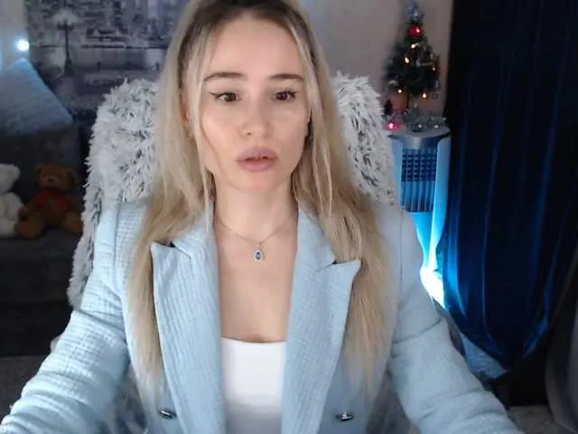 Live sex webcam photo for xyliganka777 #271938487