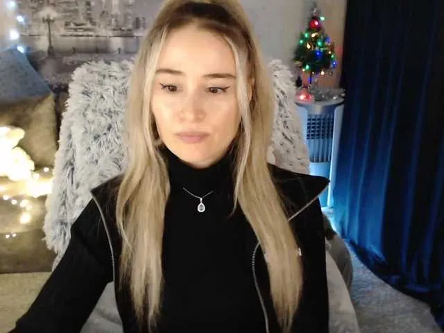 Live sex webcam photo for xyliganka777 #271949099