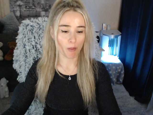 Live sex webcam photo for xyliganka777 #272116893