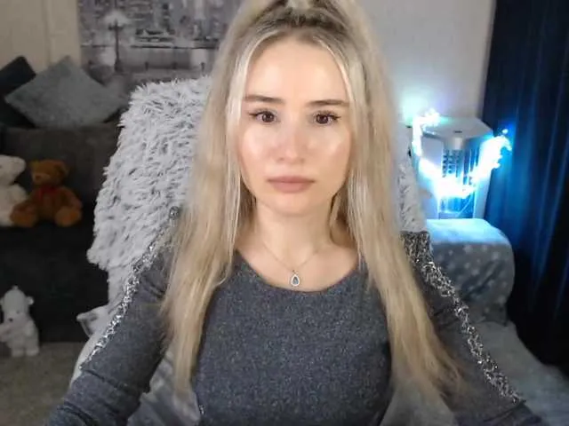 Live sex webcam photo for xyliganka777 #272287453