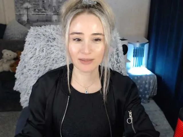 Live sex webcam photo for xyliganka777 #272311133