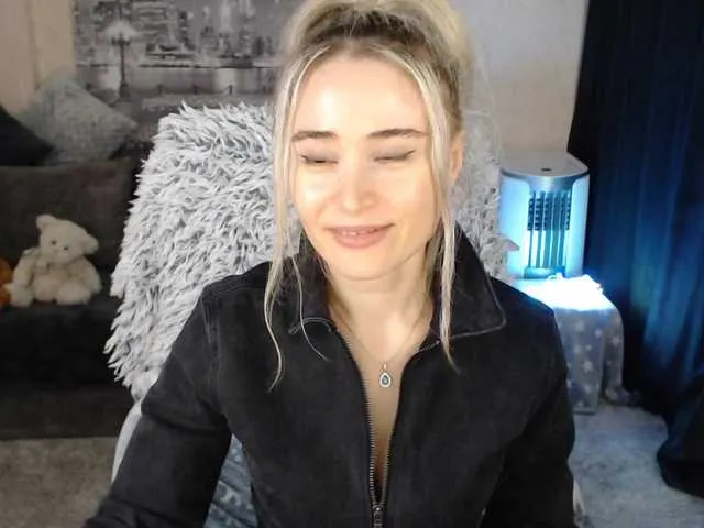 Live sex webcam photo for xyliganka777 #272443052