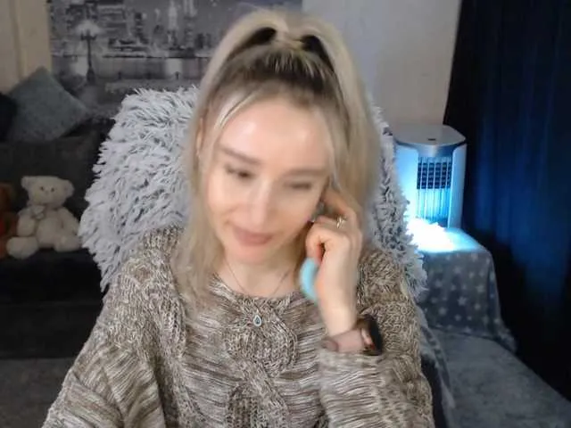 Live sex webcam photo for xyliganka777 #272494086